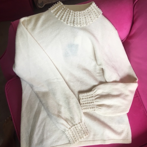 100% cashmere and pearl embellished sweater - Picture 2 of 5